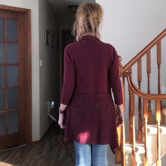 ‘NWD’ Burgundy cardigan with pretty detail - Picture 3 of 11
